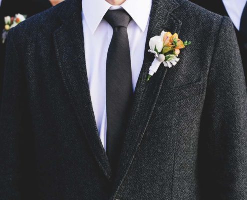 come scegliere un abito per un invitato al matrimonio?